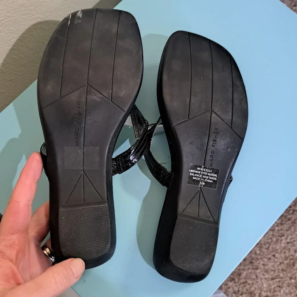 Marc Fisher Women's Slide sandals size 8.5 Black